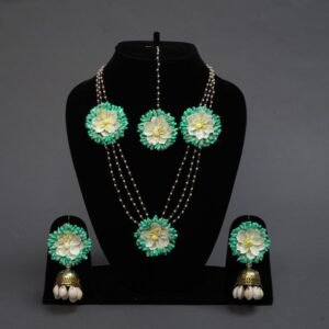 Jeia Necklace Set