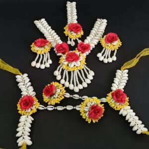 White/Yellow Shell Jewellery Set with Tie-ups