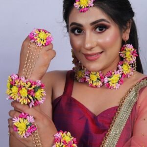 Vanalika Necklace Set