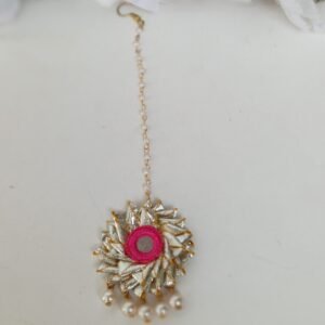Gota Mirror Maang Tika With Pearls