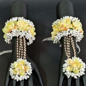 Rupika Floral Bracelet