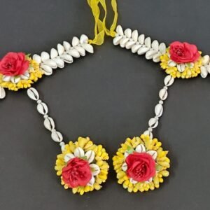 White/Yellow Shell Floral Bracelet